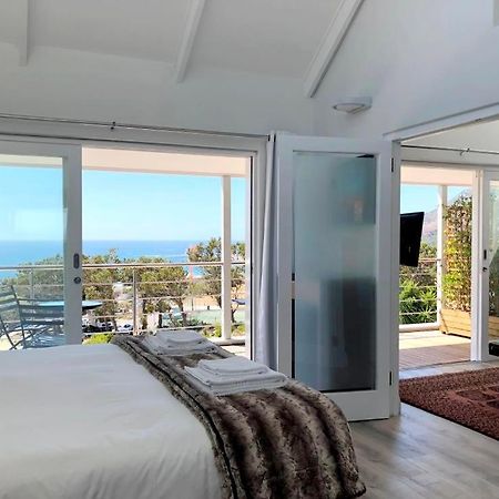Bright Camps Bay Loft With Stunning Views And Shared Pool Apartment เคปทาวน์ ภายนอก รูปภาพ